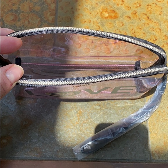 Victoria’s Secret Clear Clutch, Wristlet Bag NEW - Picture 5 of 5